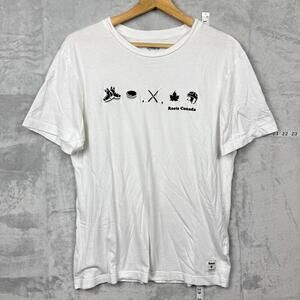 Roots Canada White Graphic T-Shirt Size S Hockey Theme 100% Cotton Casual Tee